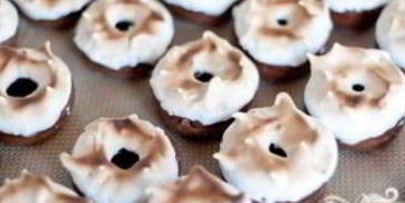 мексиканские шоколадные пончики с глазурью