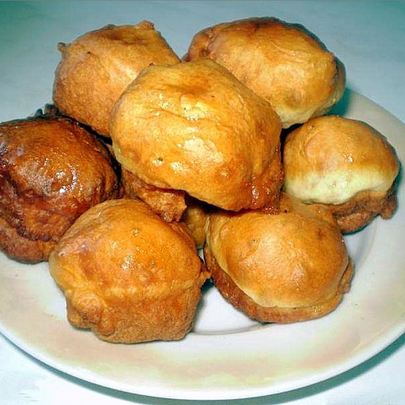 Пончики домашние на кефире с медом Батумские