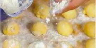 пончики с апельсиновым соусом