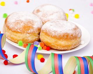 Пончики с сахарной пудрой