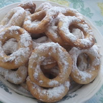 Воздушные пончики на кефире