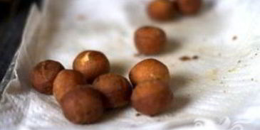 яблочные пончики