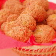 Рецепт Пряничков с ананасом и орехами