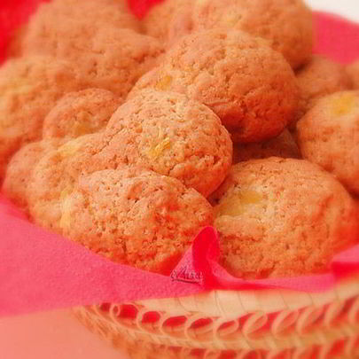 Прянички с ананасом и орехами