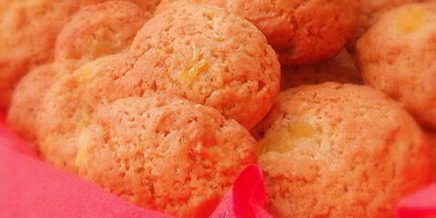 Рецепт пряничков с ананасом и орехами