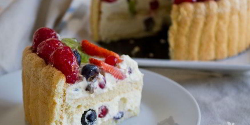 Рецепт бисквитной шарлотки