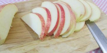 черемуховая шарлотка