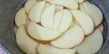 черемуховая шарлотка