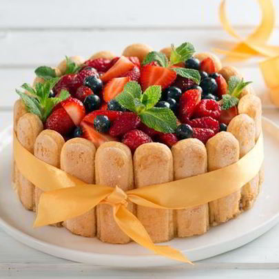 Изысканная шарлотка с манго и заварным кремом