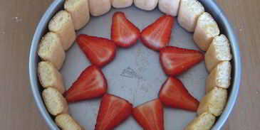 клубнично-творожная шарлотка