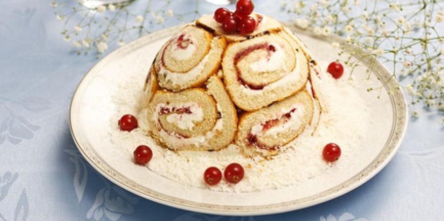 Рецепт королевской шарлотки с ягодами красной смородины