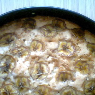 Пышная шарлотка с грушами и бананом