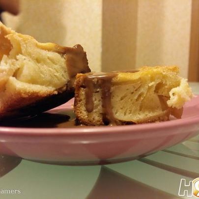 Шарлотка под шоколадным фондю