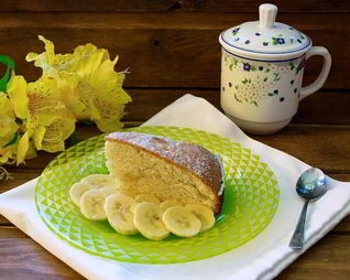 Шарлотка с бананами