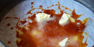 шарлотка с карамелью