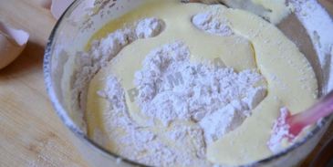 шарлотка с карамелью