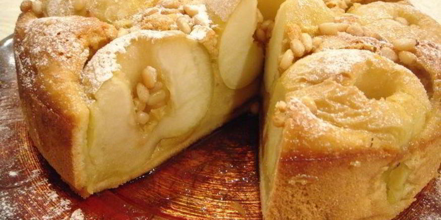 Рецепт шарлотки с цельными яблочками