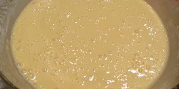 шарлотка с цельными яблочками