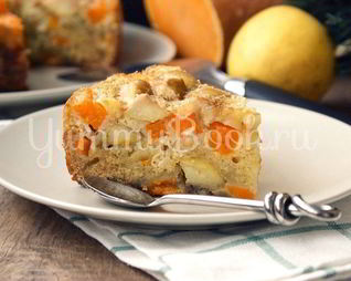 Шарлотка с тыквой и яблоками в мультиварке