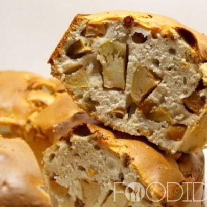 Шарлотка с вареньем