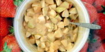 шарлотка с яблоками на сковороде