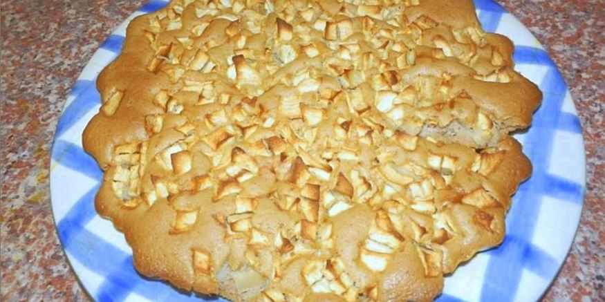 Рецепт шарлотки в микроволновке с яблоками