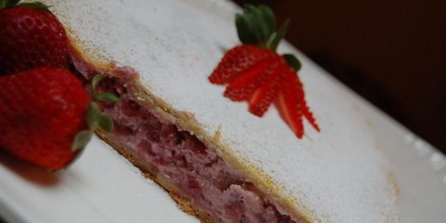 Рецепт клубничного штруделя с рикоттой