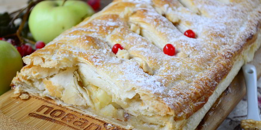 Рецепт самого простого яблочного штруделя