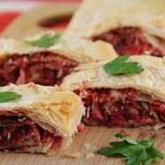 Рецепт Штруделя с капустой и свеклой