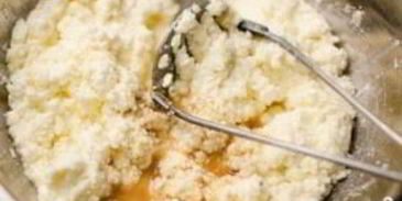 штрудель с творогом и вишней