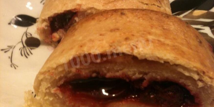 Рецепт творожного штруделя с вишней