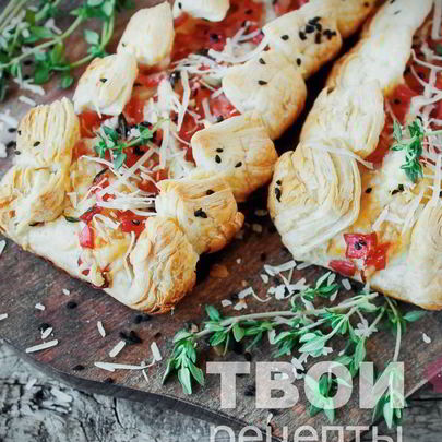 Слоеные слойки с ветчиной и сыром