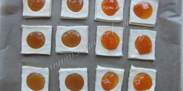 слойки с джемом