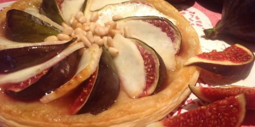 Рецепт слоек с инжиром и сыром