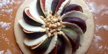 слойки с инжиром и сыром