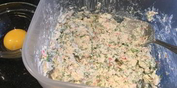 слойки с крабовыми палочками и творогом