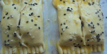 слойки с сыром и морской капустой