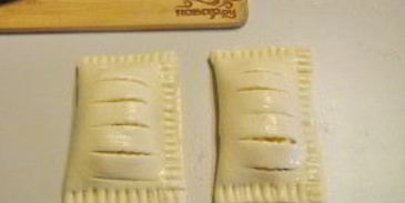 слойки с творогом из готового слоеного теста