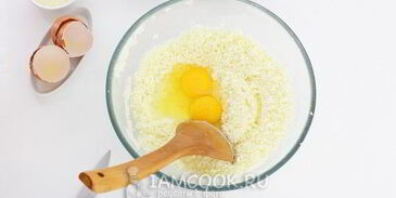 сырники из творога с изюмом