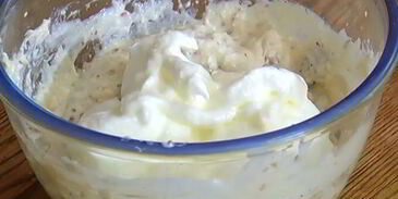 творожник с изюмом и миндалем