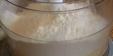 творожник с изюмом и миндалем