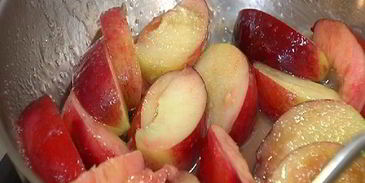 творожник с персиками