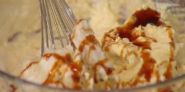 творожник с персиками