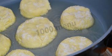 творожники классические на сковороде