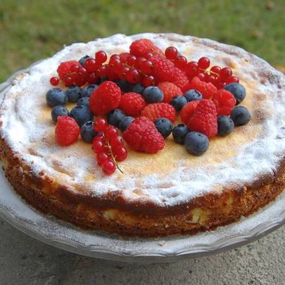 Ягодный творожник