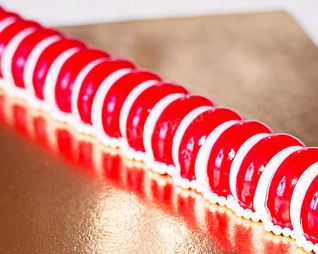 Лимонный торт с клубничным муссом