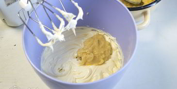 медовик на желтках