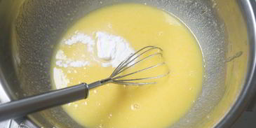 медовик на желтках