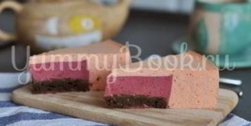 муссовый торт с клубникой и грейпфрутом