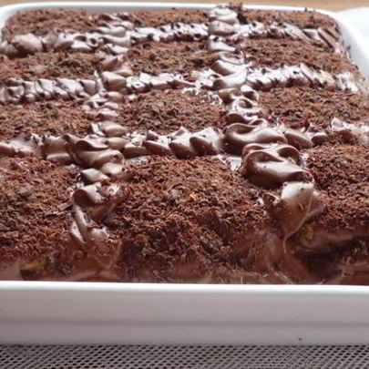 Простой торт с шоколадным кремом